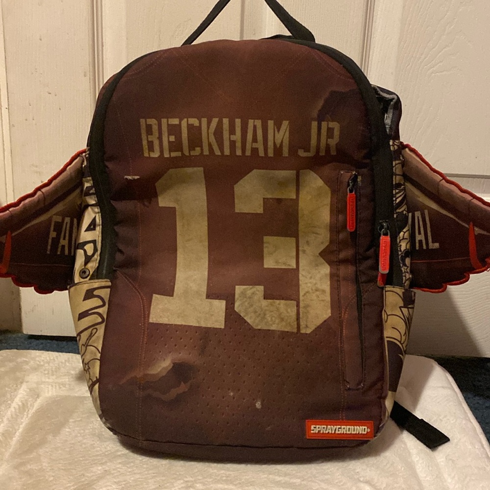 Spray ground bag